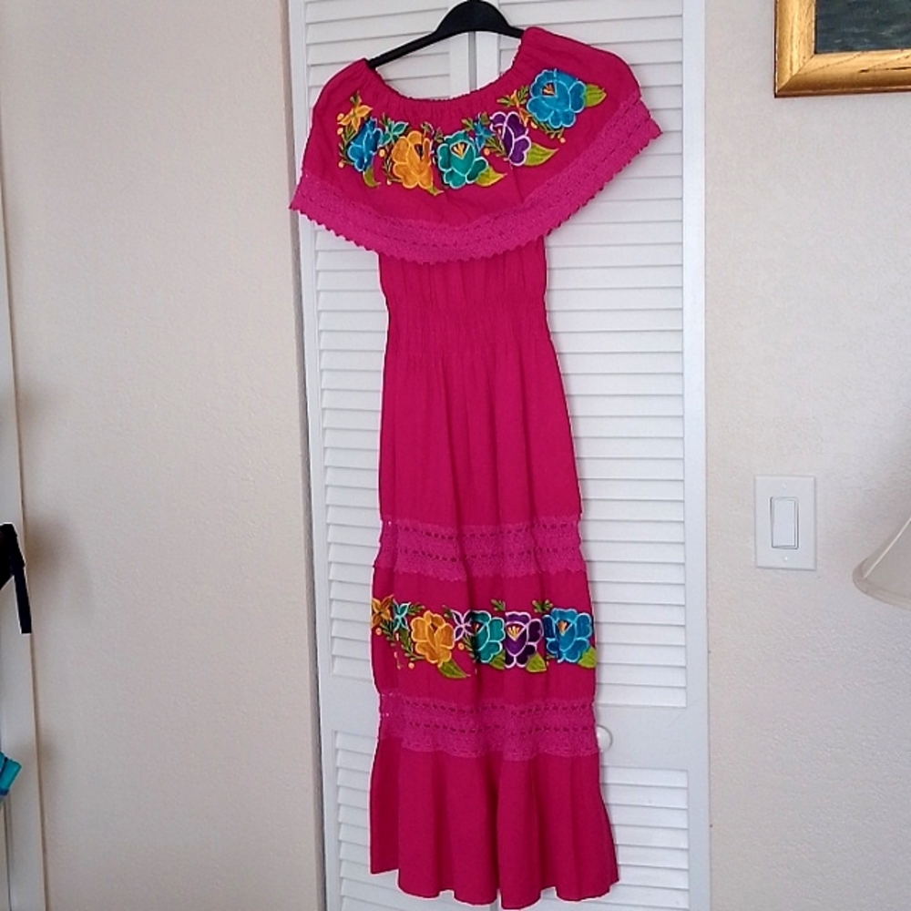 Vintage Mexican Embroidered Dress.